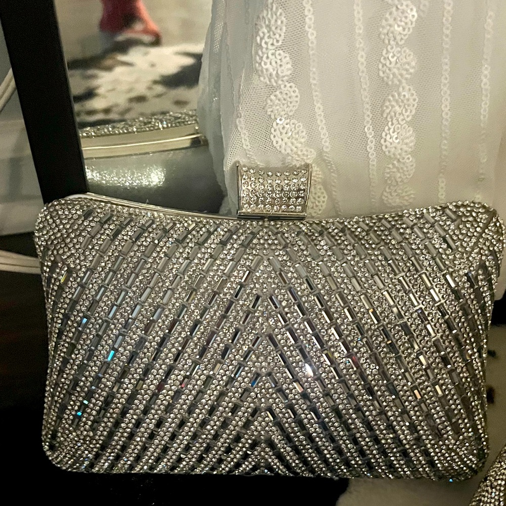 Crystal clutch perfect for wedding.